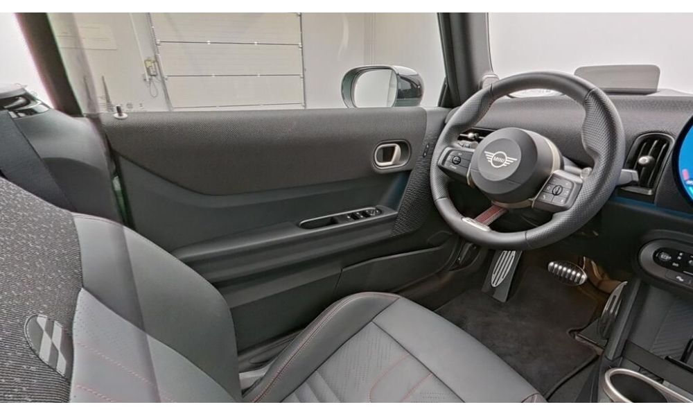 497890