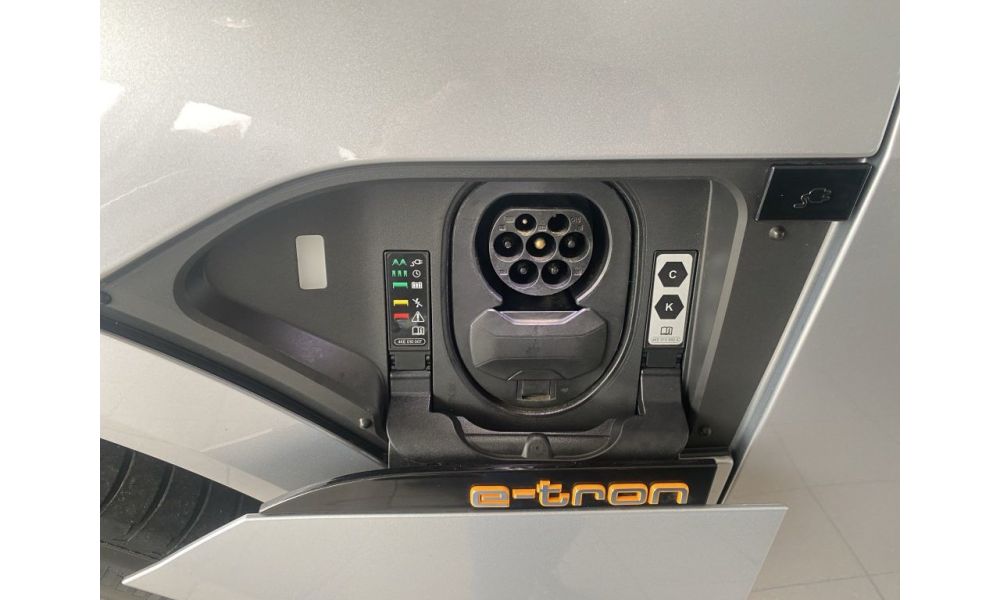 934702