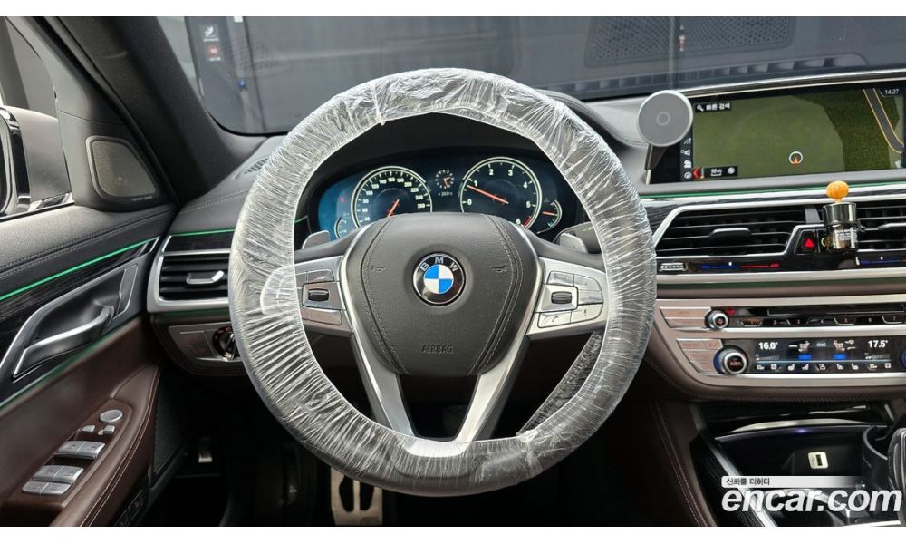 848841
