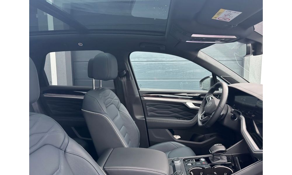 652869