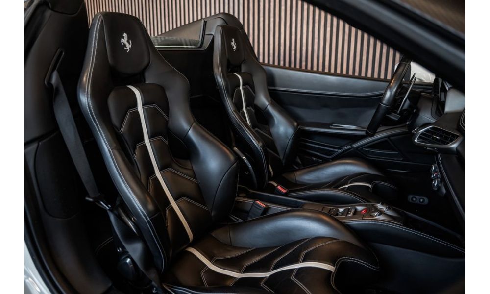 918700