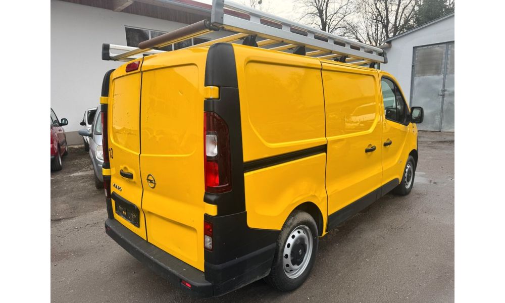 245877