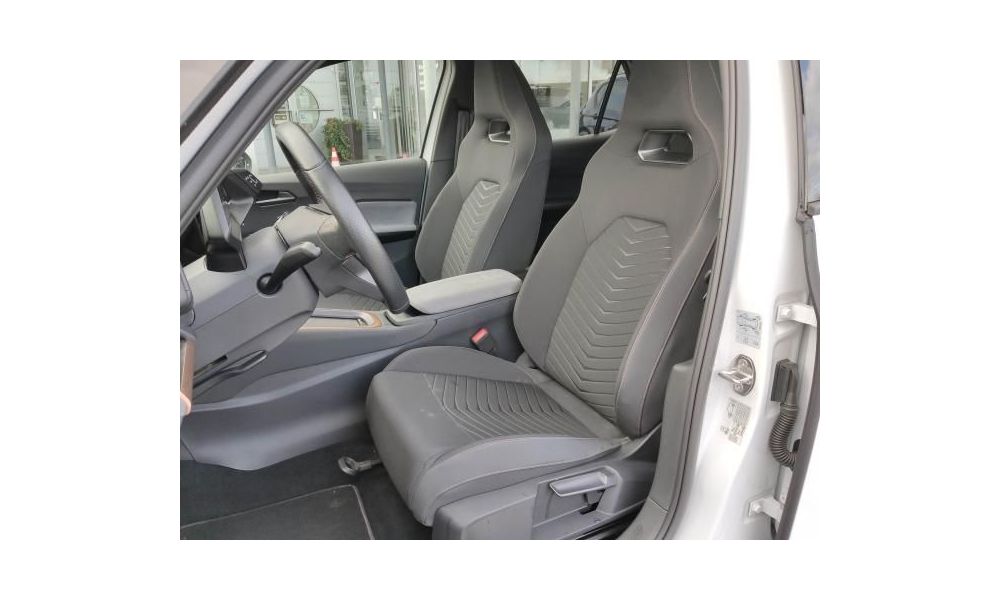 399763