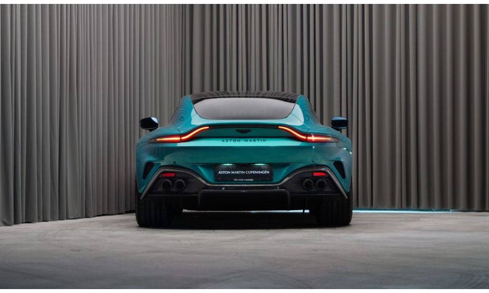901810