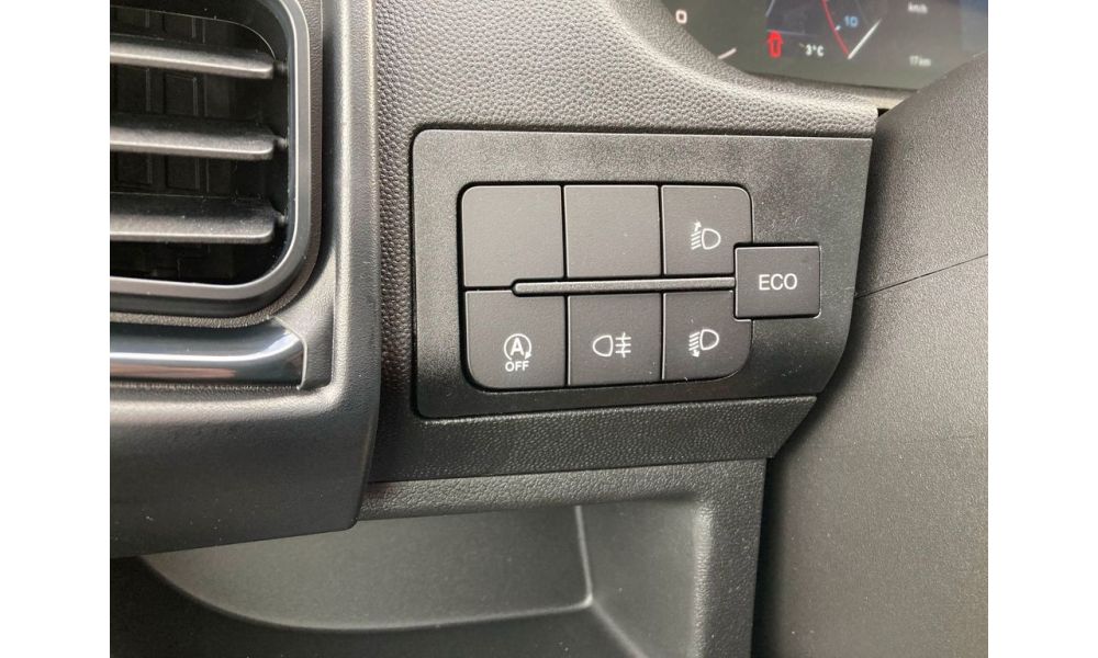 113806