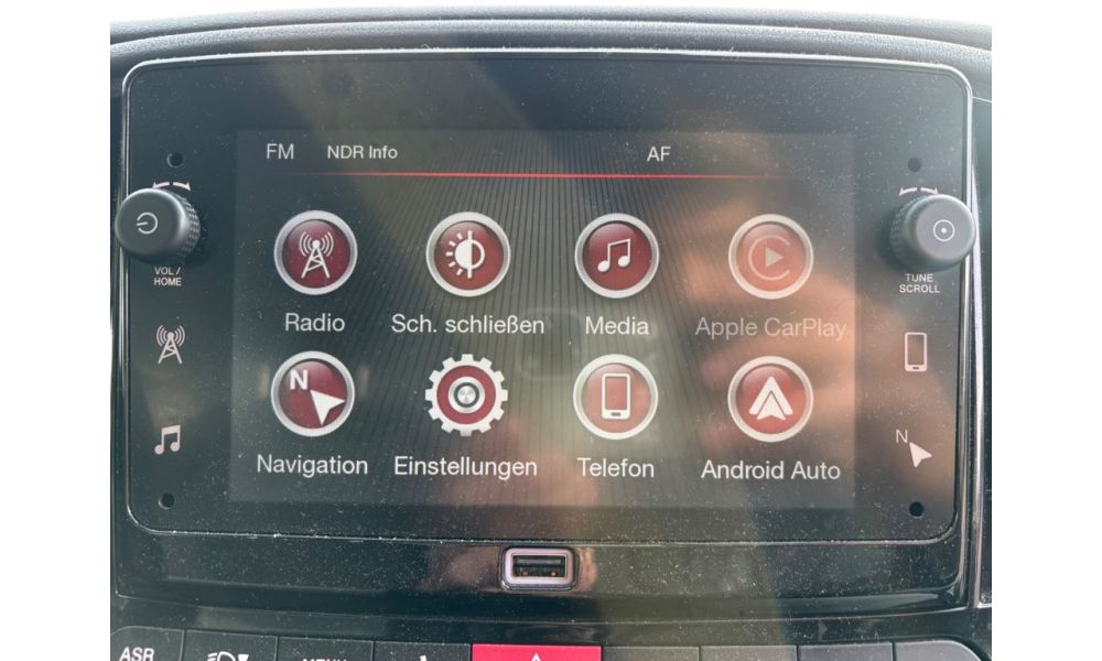 882542
