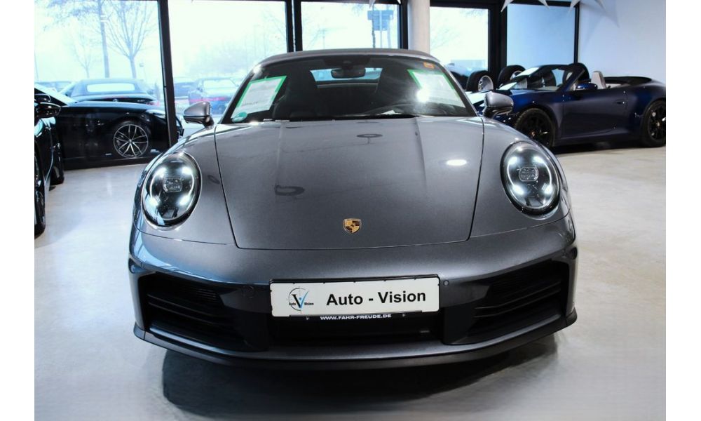 995743