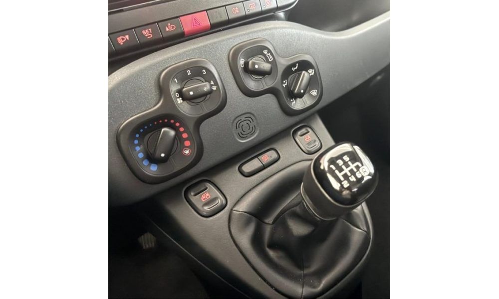 851923