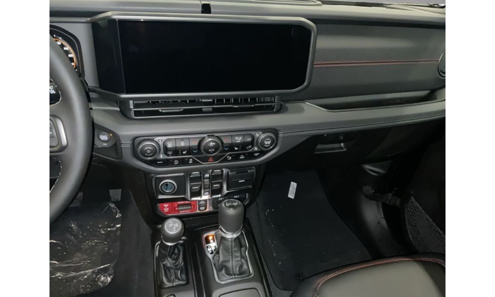 691010