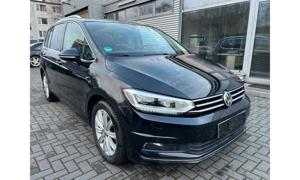 889907