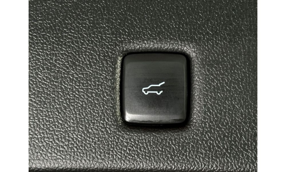 376589