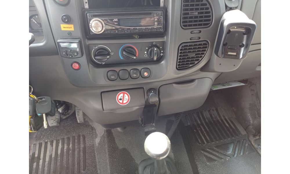 322824