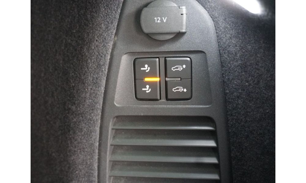 332645