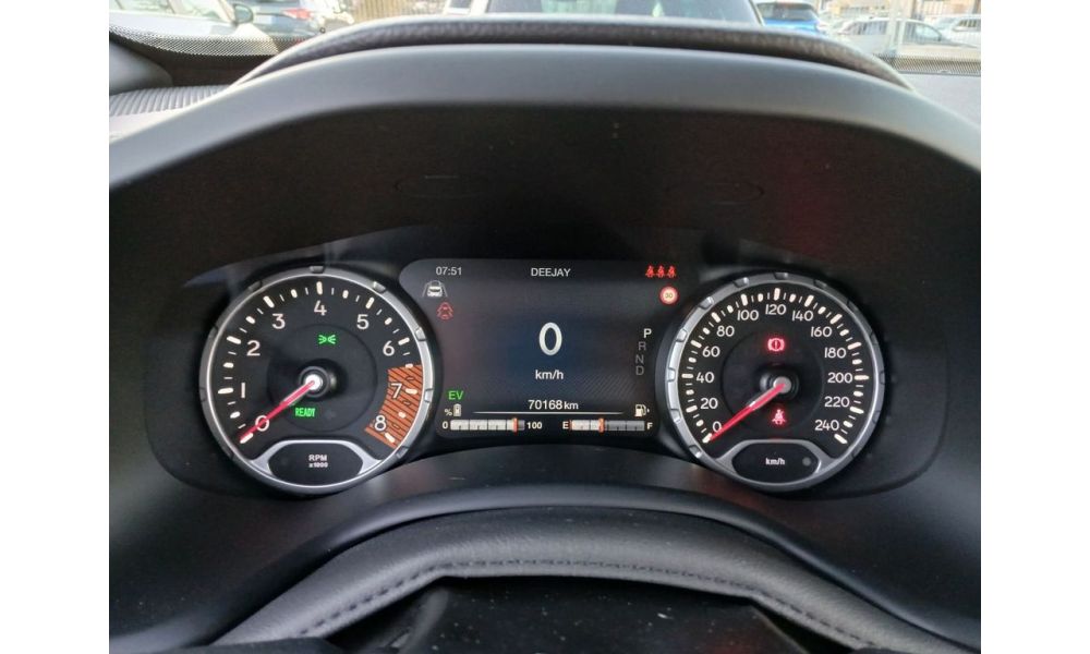 228280