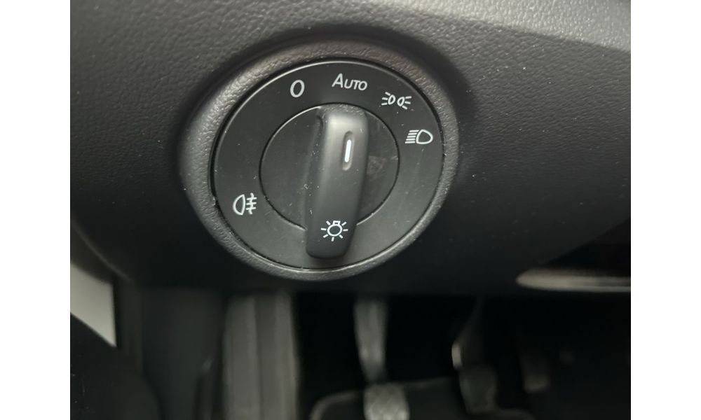 58887