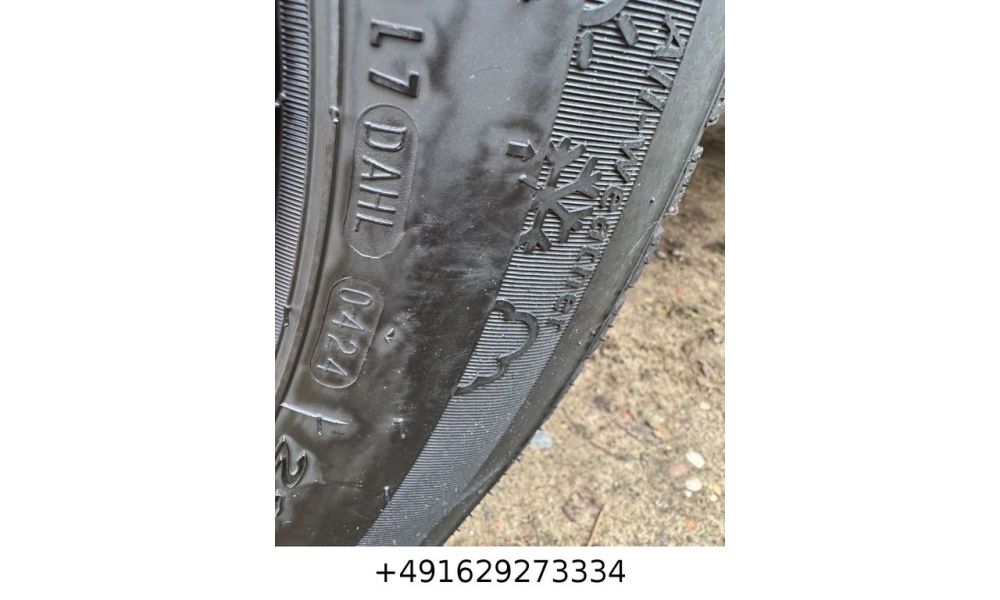 369612