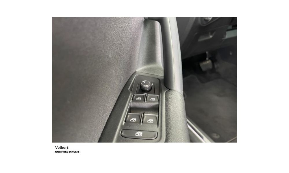 243929