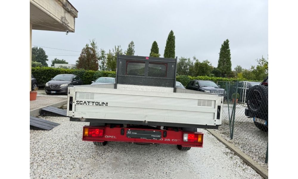 589402