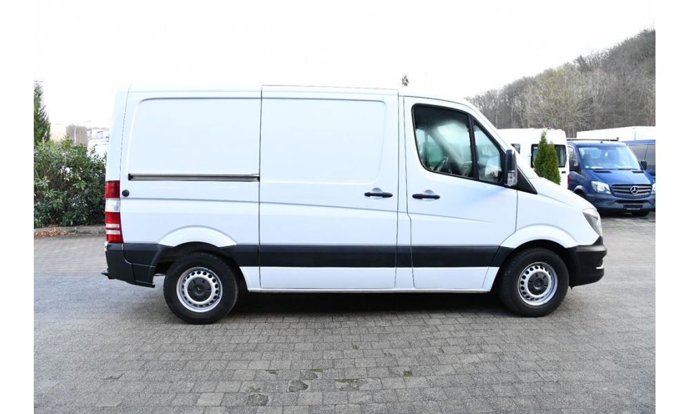 968430