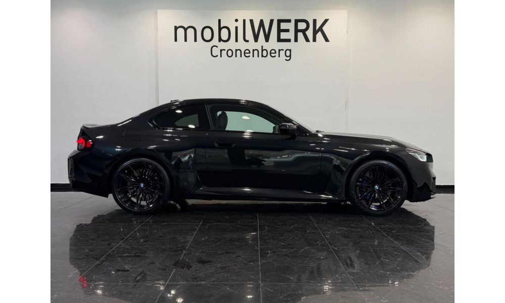 911658