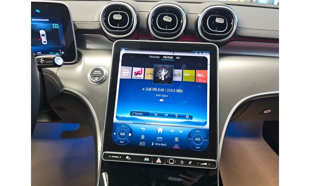 412067