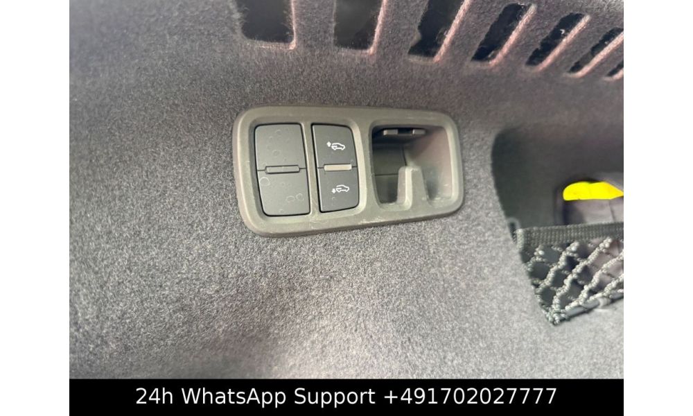 743986