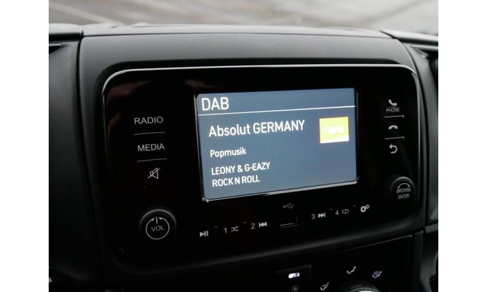 592439