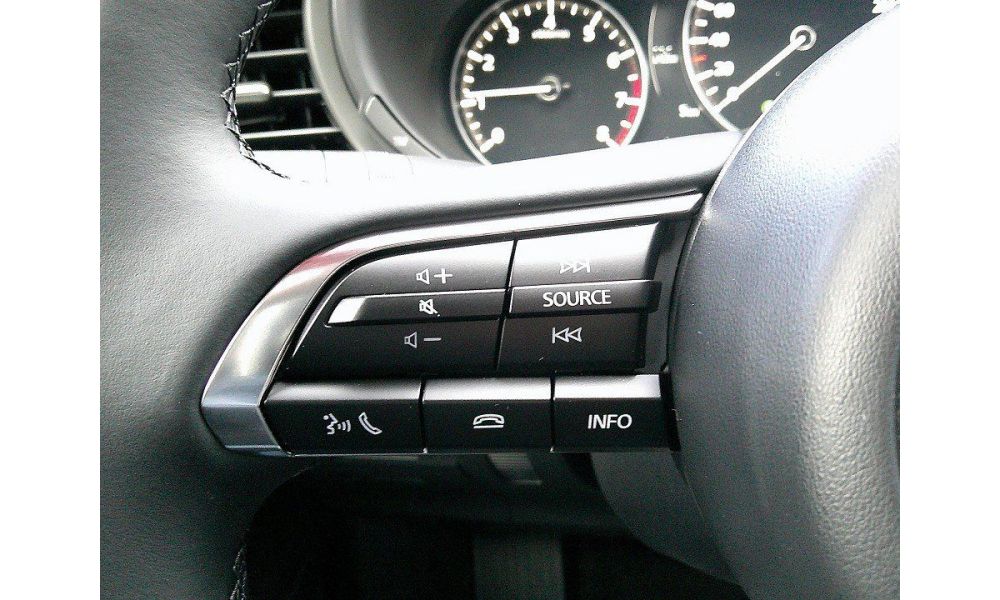 891120