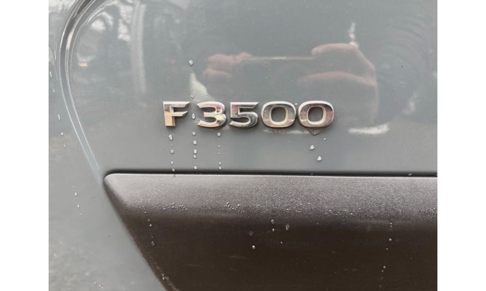 587982