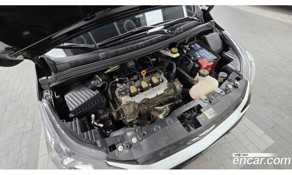 547028