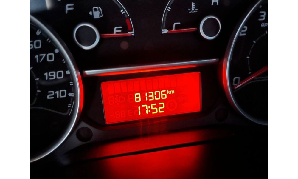 21104