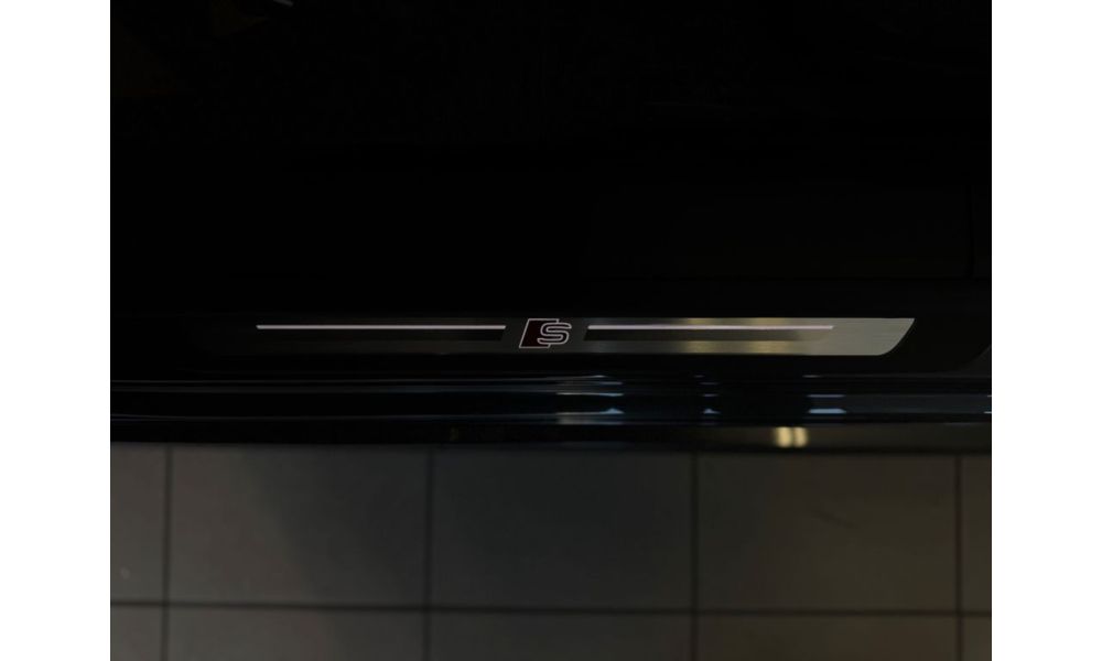 226393