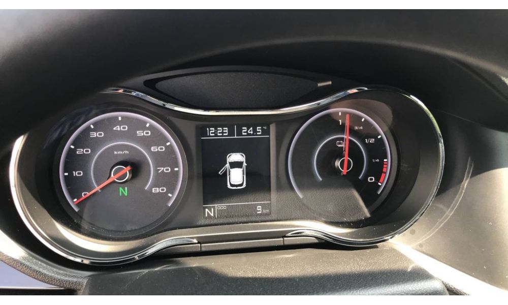 374835