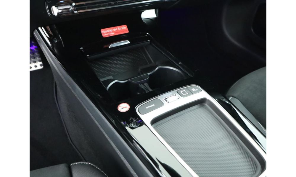 767211
