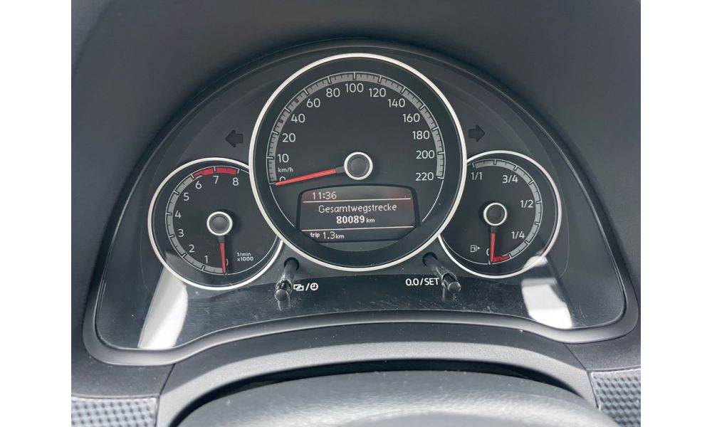 248100