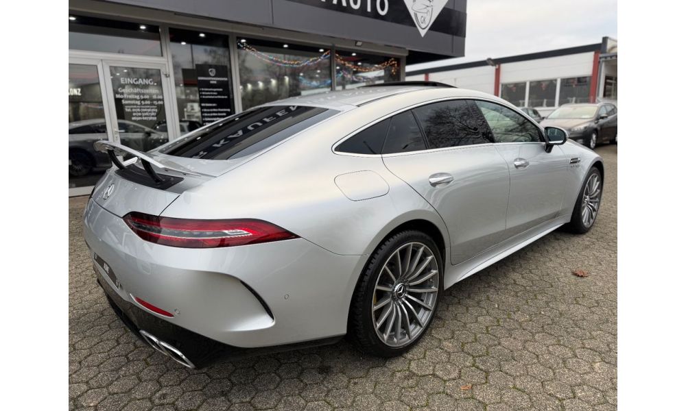 587428