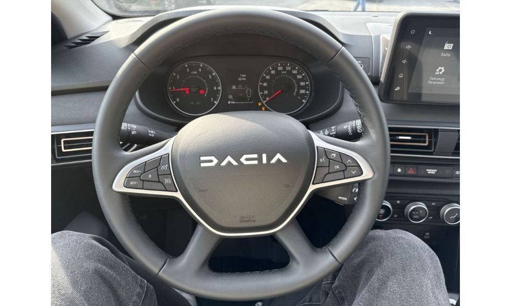 912932