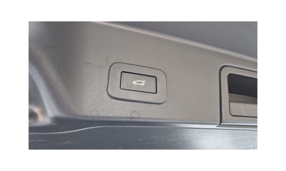 334108