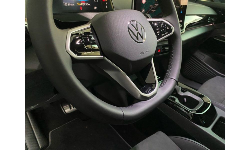 997647