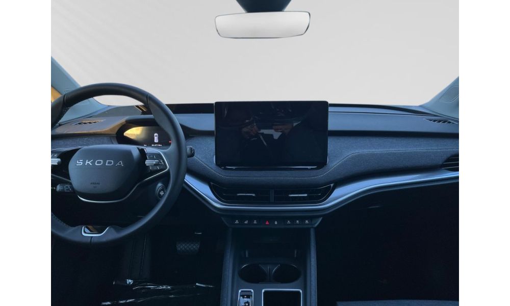 179701