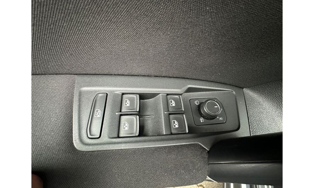 685906