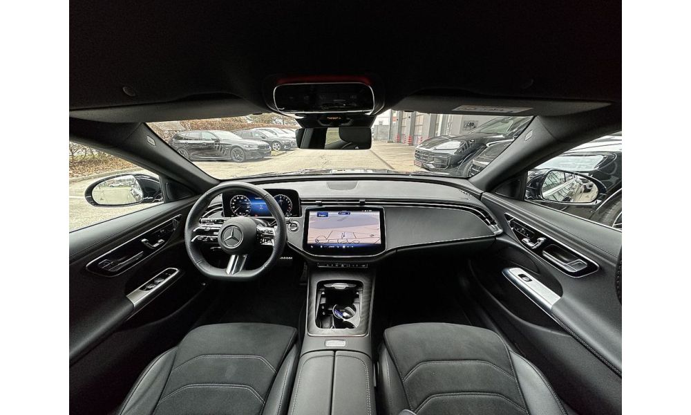 948370