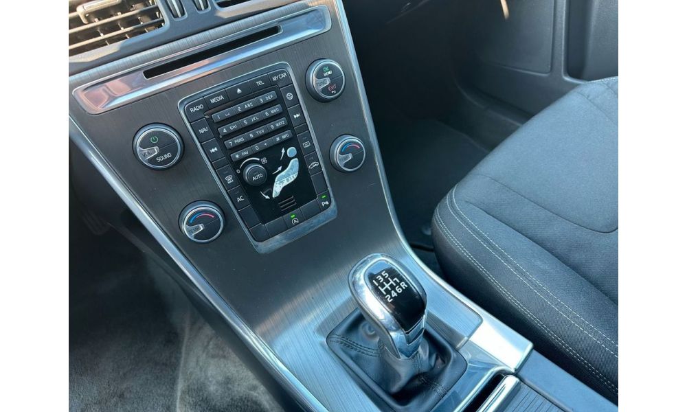 99746