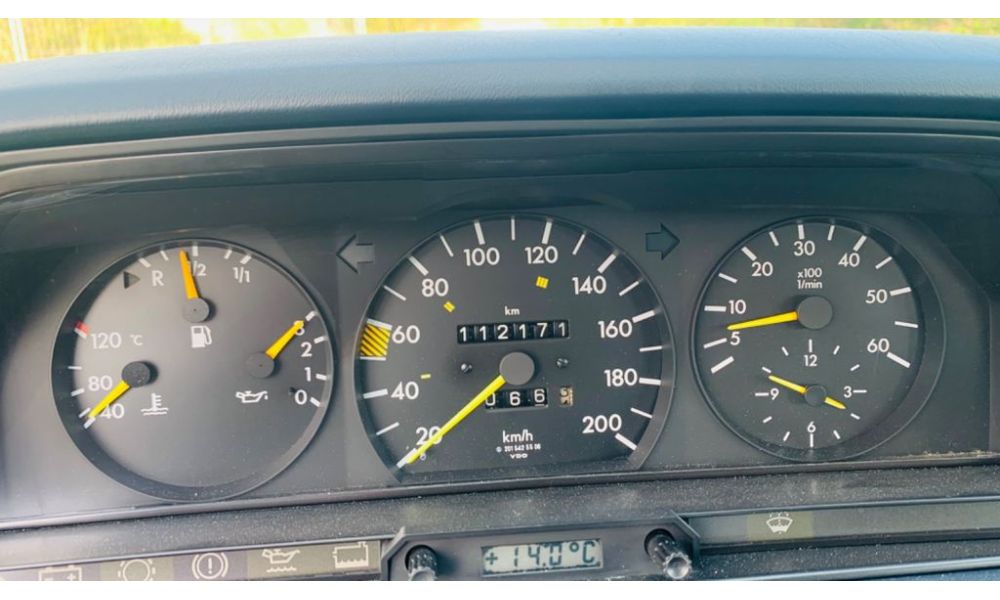 860769