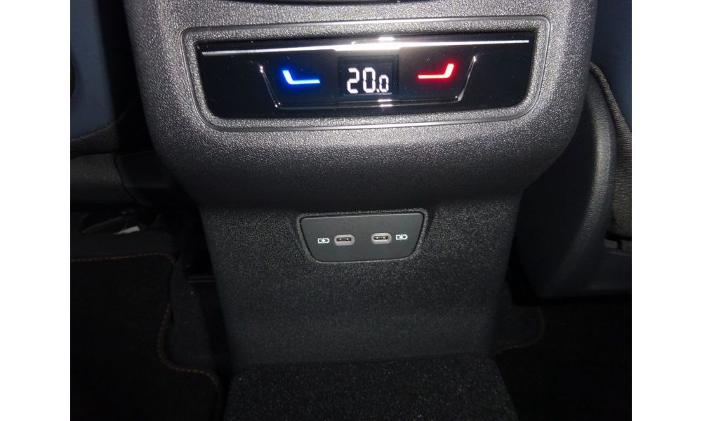 6649