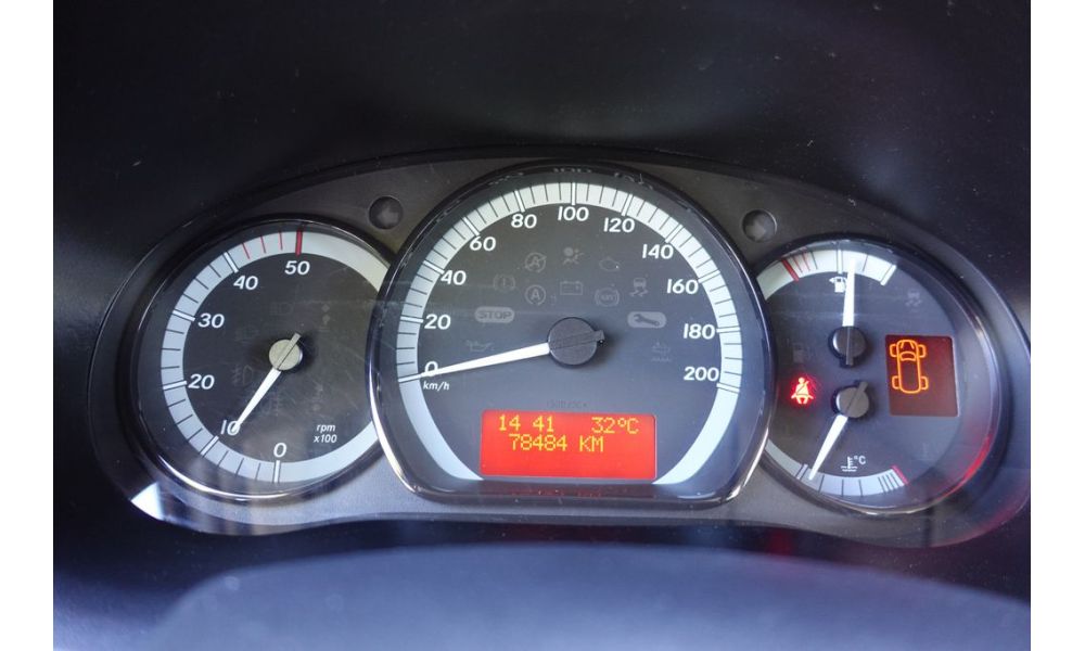 676003