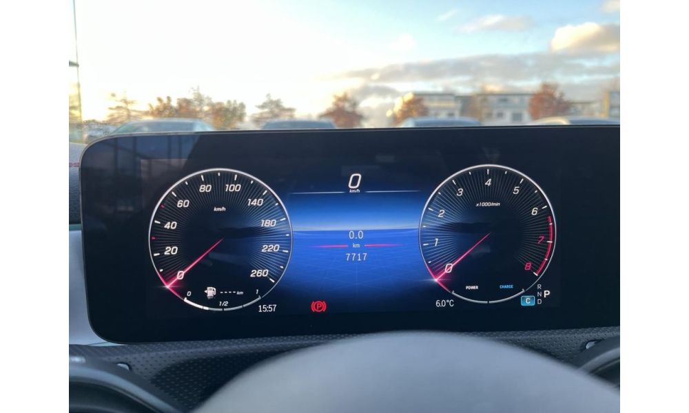465647