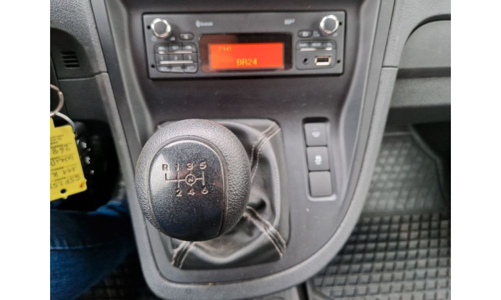 373958