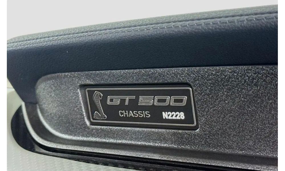 282003