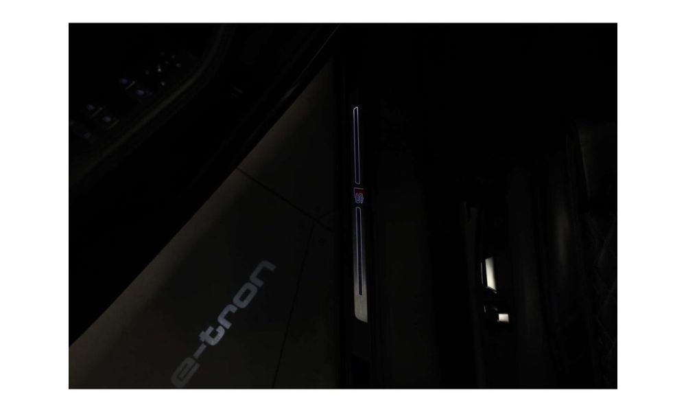 457973